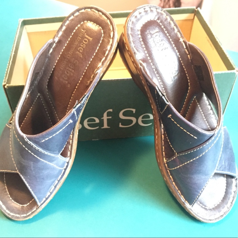 Josef Seibel Navy Sandal size 10